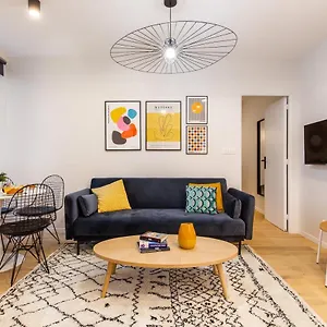  Appartement Cmg-clery - Place Des Victoires France